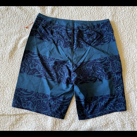 Quicksilver WATERMAN Collection shorts - Picture 3 of 9